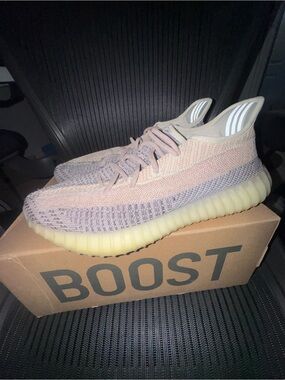 Yezzy 350 boost size 10.5